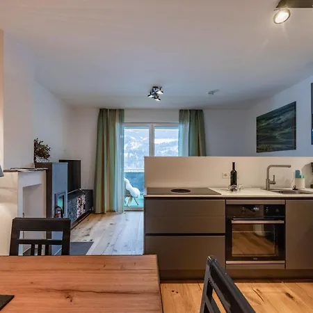 Berg Apartment-berg Im Drautal, Mit Seezugang Am Weissensee شقة بيرغ ام دراوتال